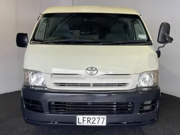 Toyota Hiace 2006 photo 3