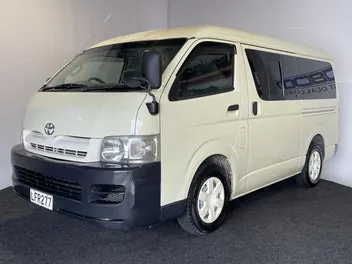 Toyota Hiace 2006 photo 4