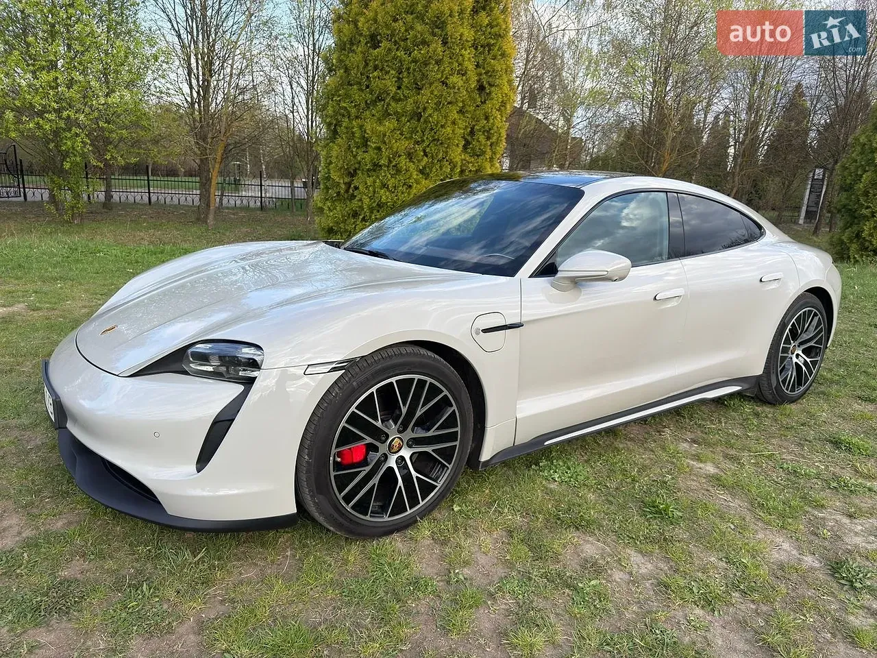 Porsche Taycan 2021 photo 4