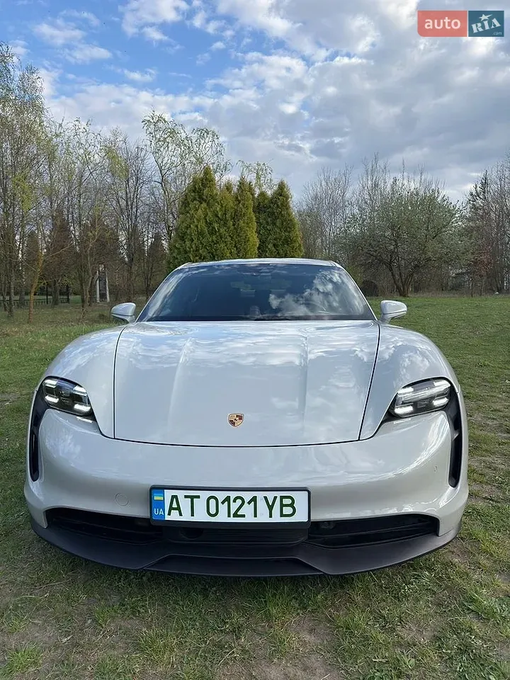 Porsche Taycan 2021 photo 2