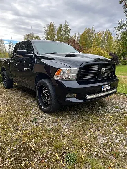 Ram 1500 2011 photo 3