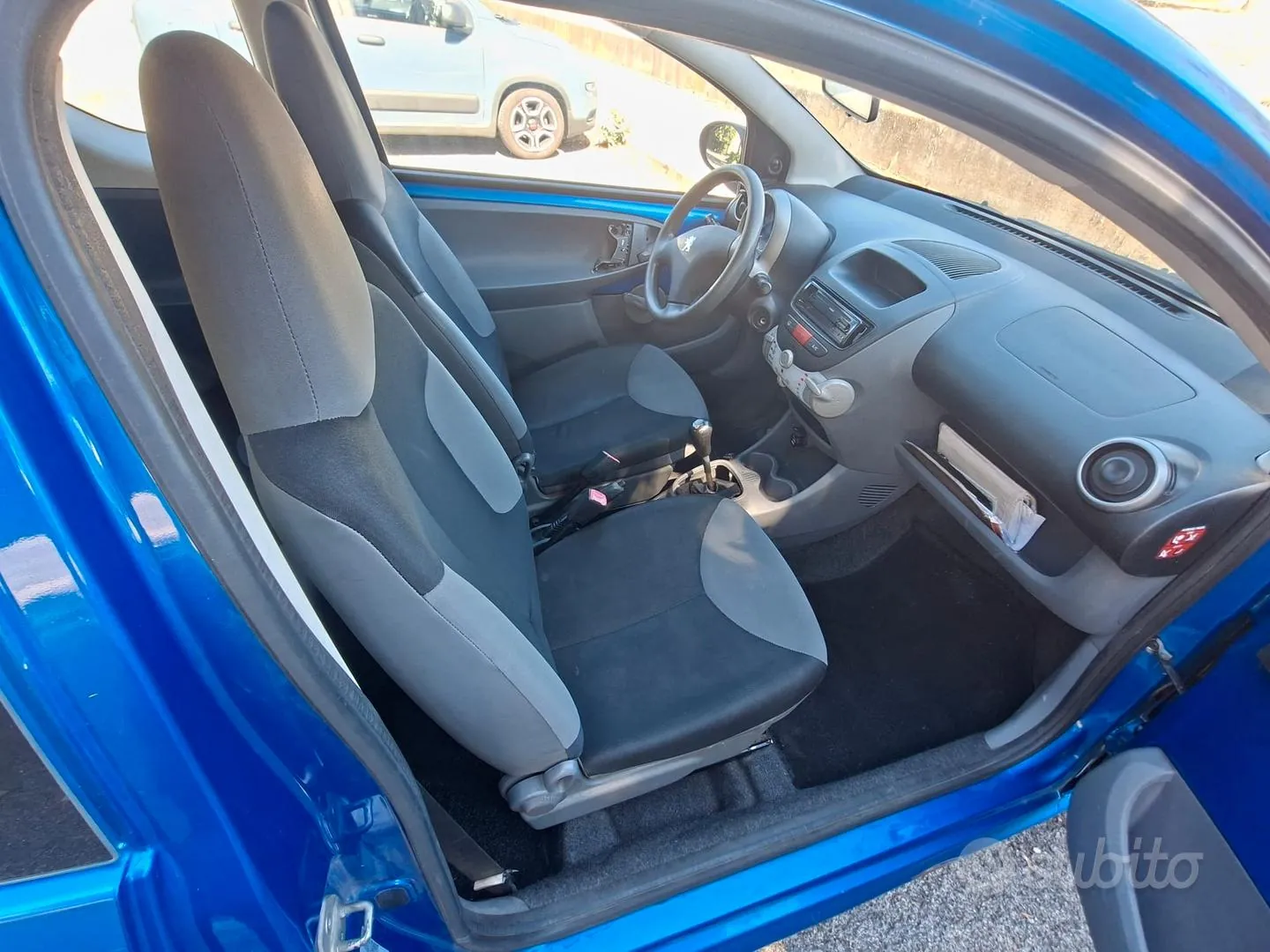 Peugeot 107 2009 photo 4