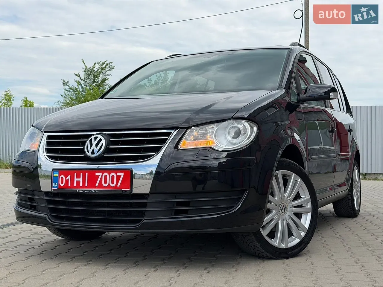 Volkswagen Touran 2008 photo 4