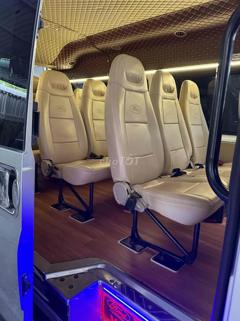 Ford Transit 2018 photo 2