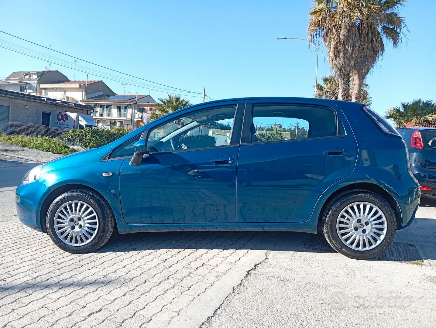 Fiat Punto 2013 photo 3