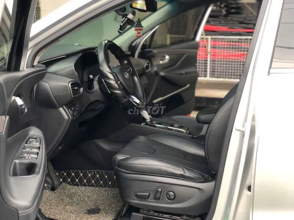 Hyundai Santa Fe 2019 photo 5