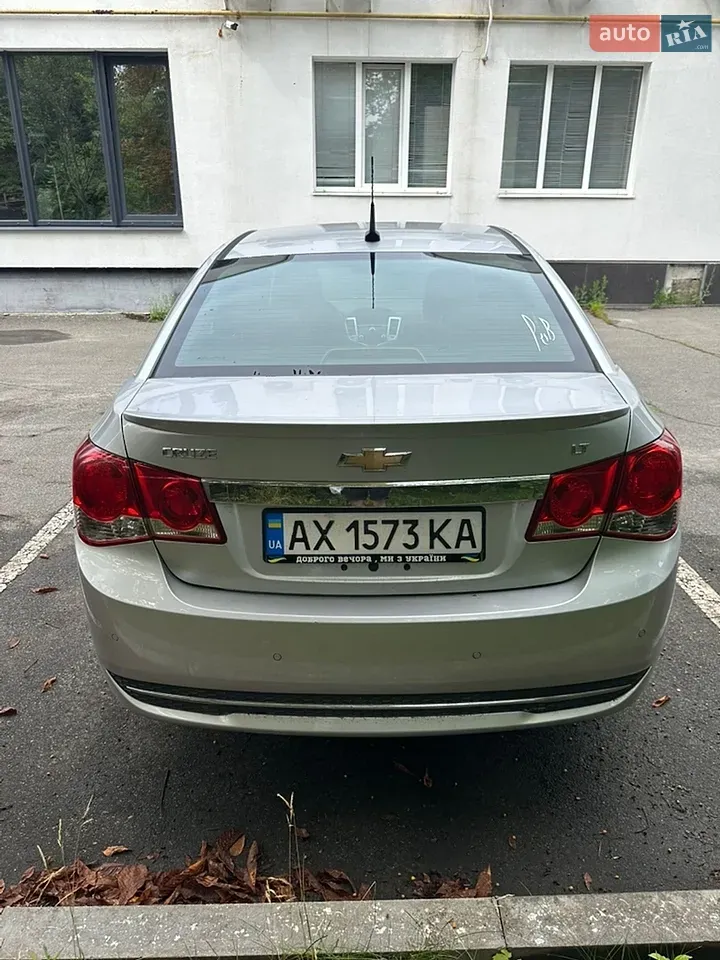 Chevrolet Cruze 2011 photo 3