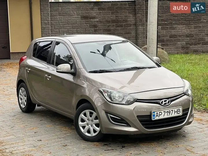 Hyundai I20 2012 photo 3