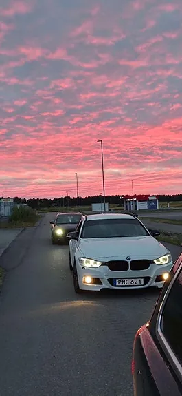 BMW 320D 2013 photo 2