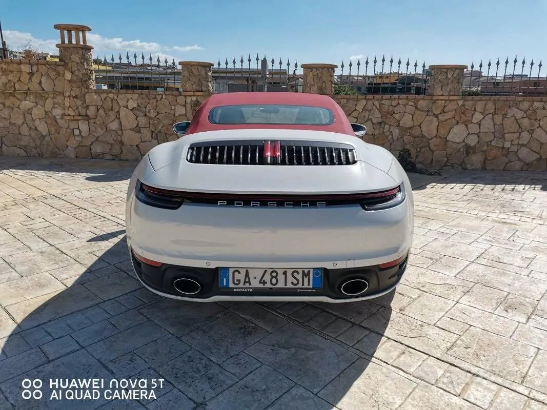Porsche 911 2020 photo 4