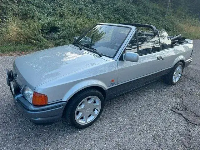 Ford Escort Cabrio