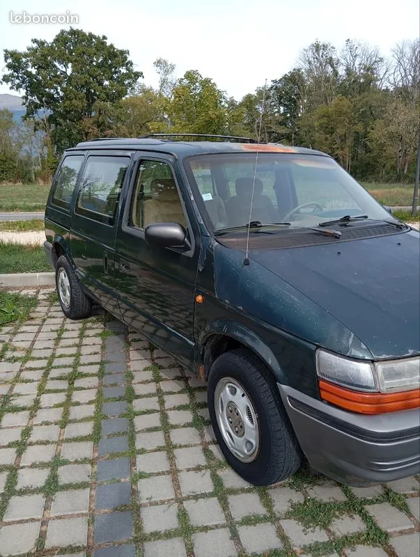 Chrysler Voyager 1992 photo 2