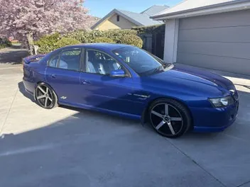 Holden Commodore 2006 photo 4