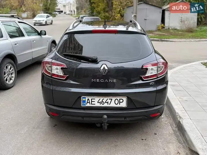 Renault Megane 2011 photo 2