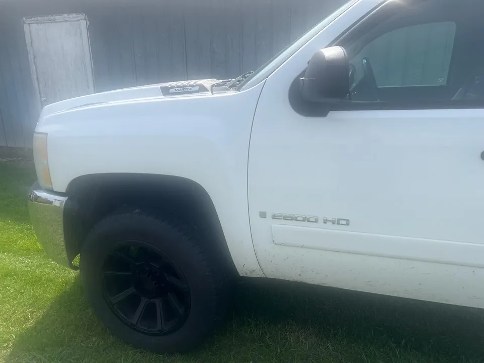 GMC Sierra 2500Hd 2008 photo 2
