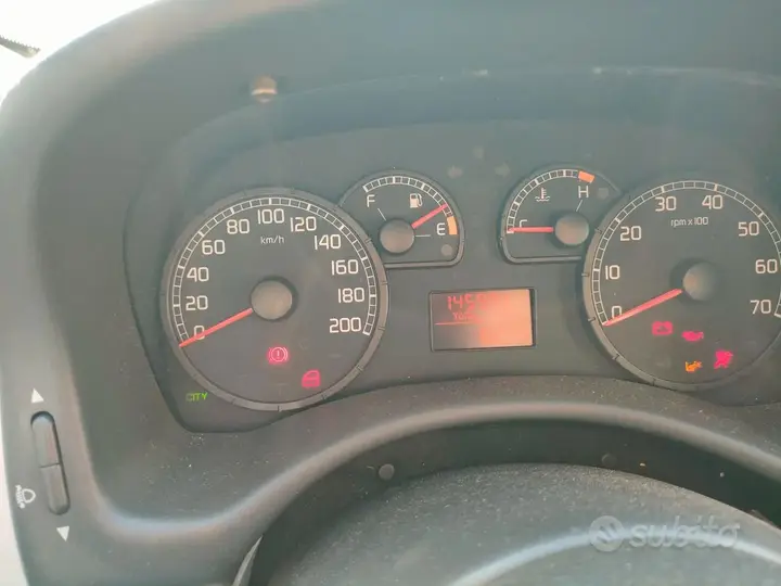 Fiat Punto 2003 photo 3