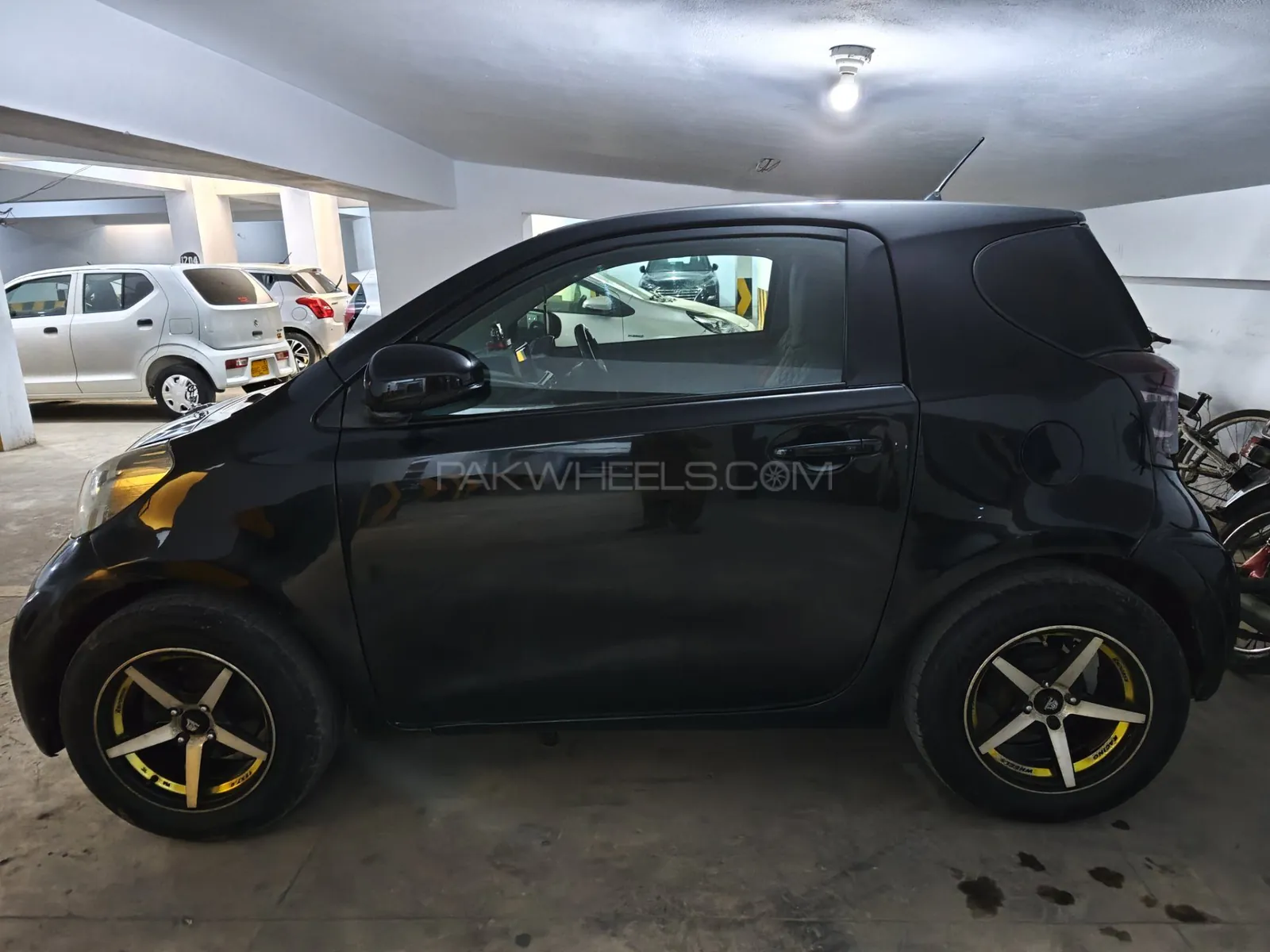 Toyota Iq