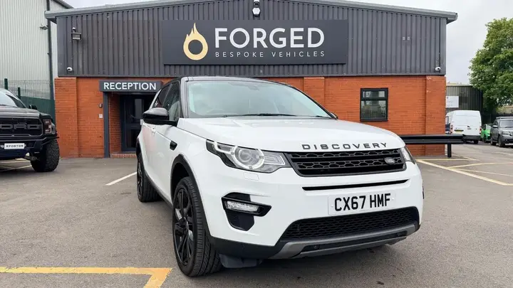 Land Rover Discovery Sport 2017 photo 2
