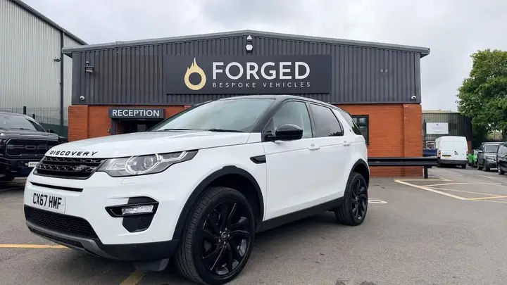 Land Rover Discovery Sport 2017 photo 5