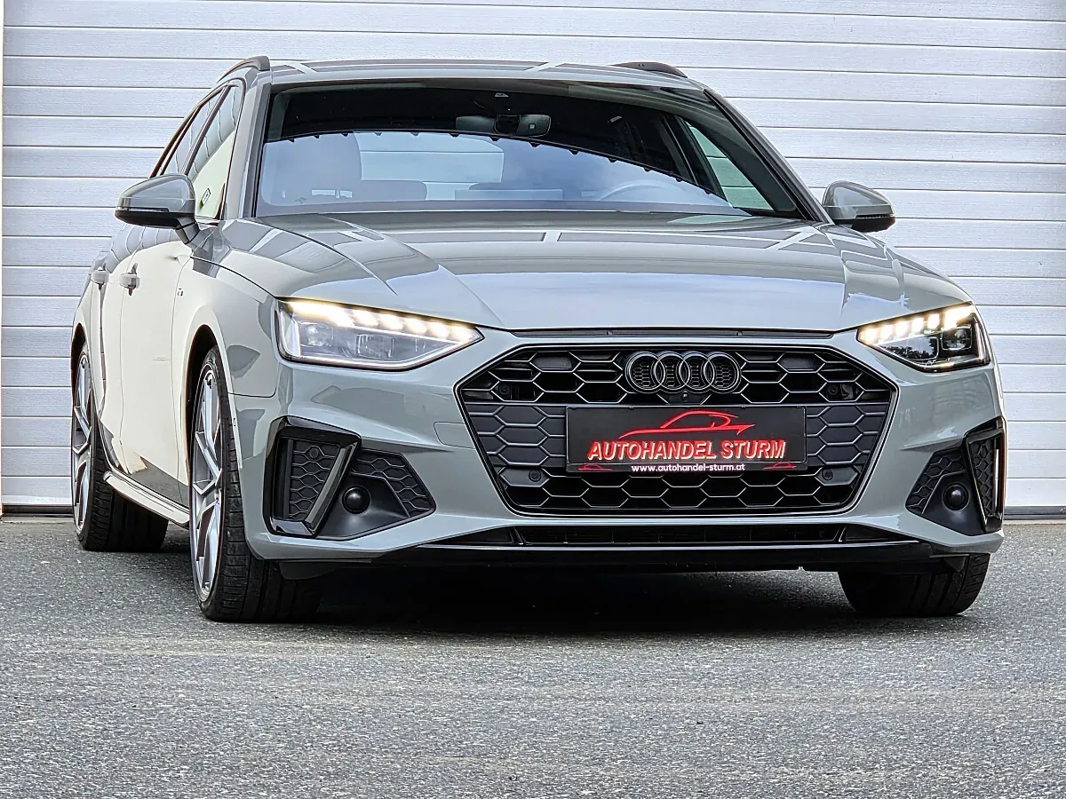 Audi A4 2022 photo 2