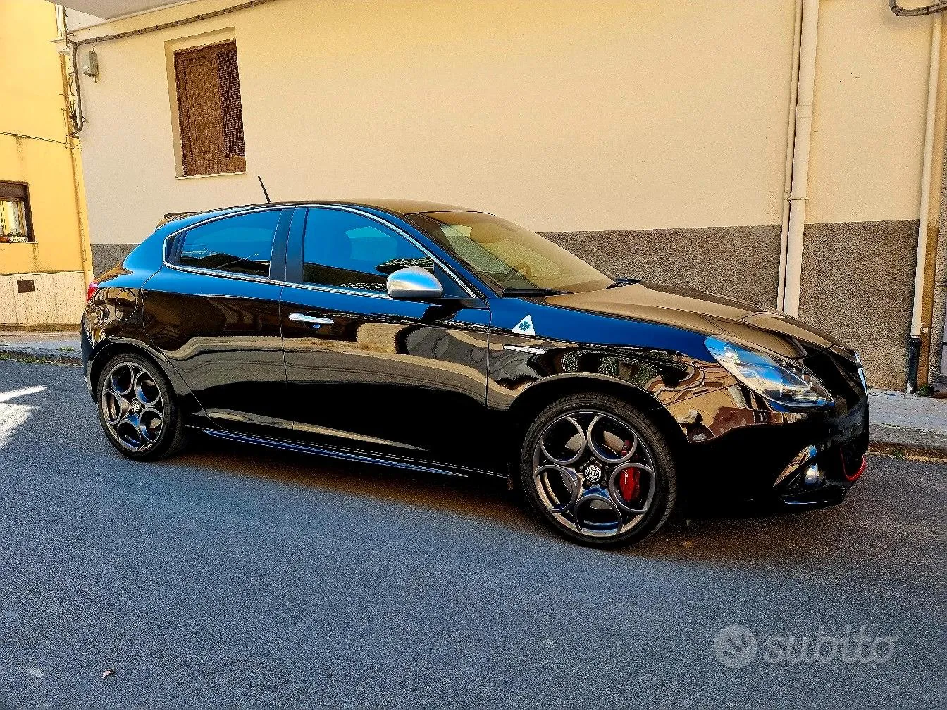 Alfa Romeo Giulietta 2010 photo 3
