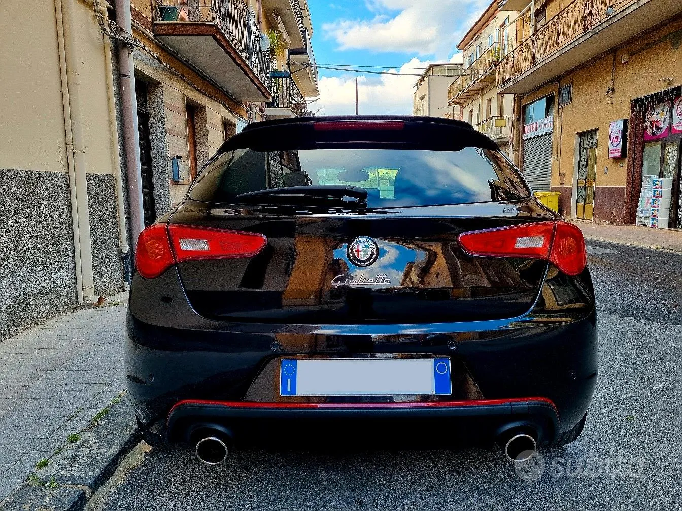 Alfa Romeo Giulietta 2010 photo 4