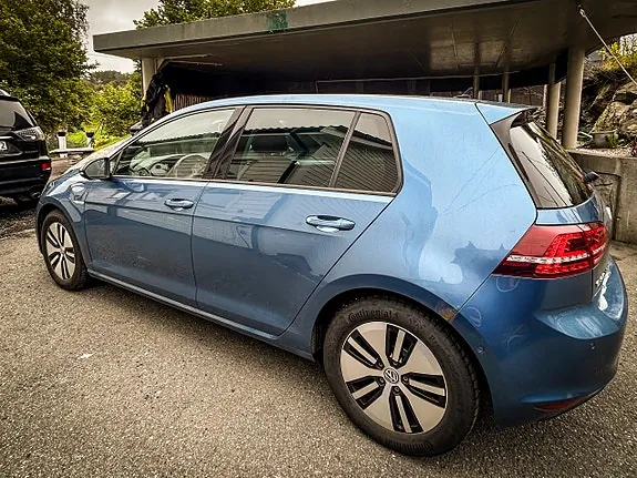Volkswagen E-Golf 2015 photo 3