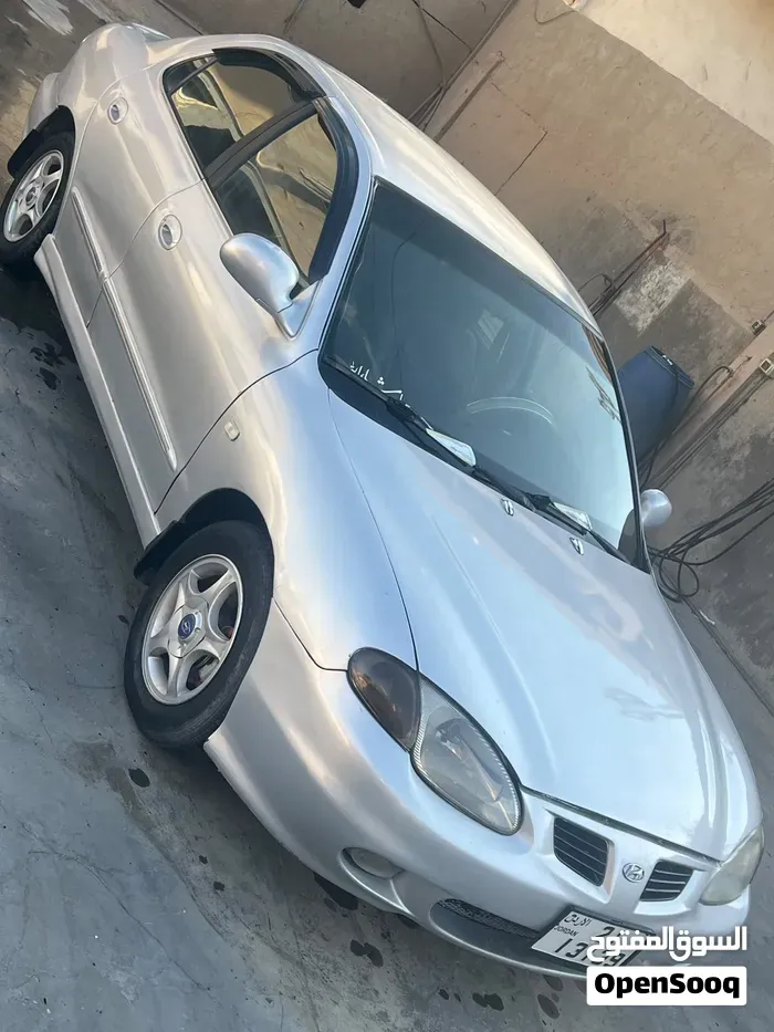 Hyundai Avante 1998 photo 5