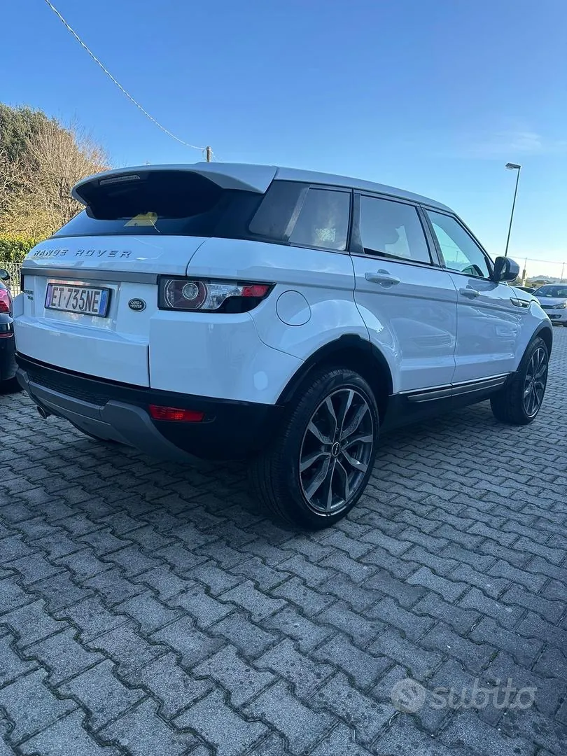 Land Rover Range Rover Evoque 2014 photo 3