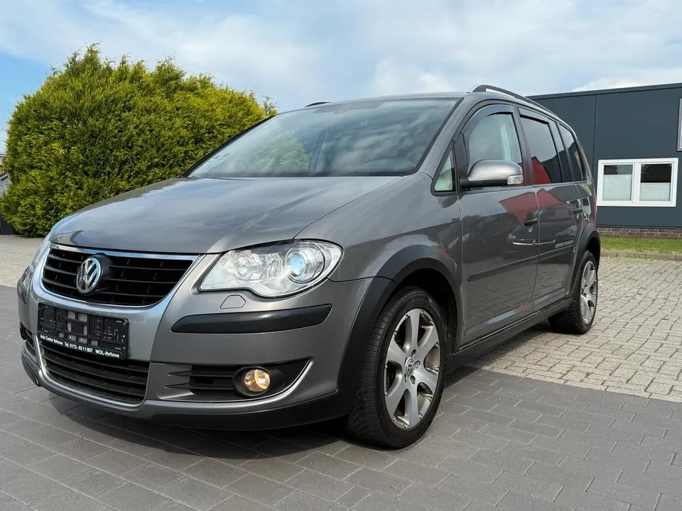 Volkswagen Touran Cross