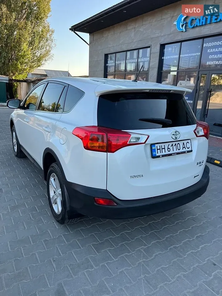 Toyota Rav4 2014 photo 3