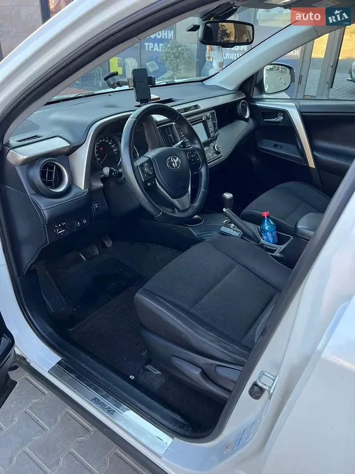 Toyota Rav4 2014 photo 4
