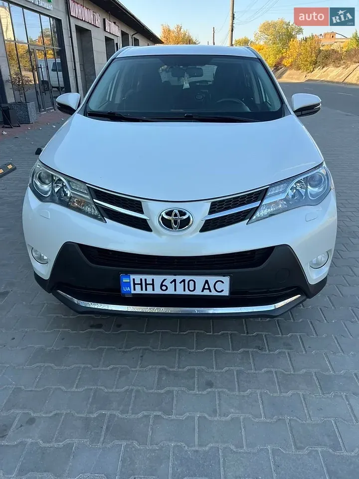 Toyota Rav4 2014 photo 2