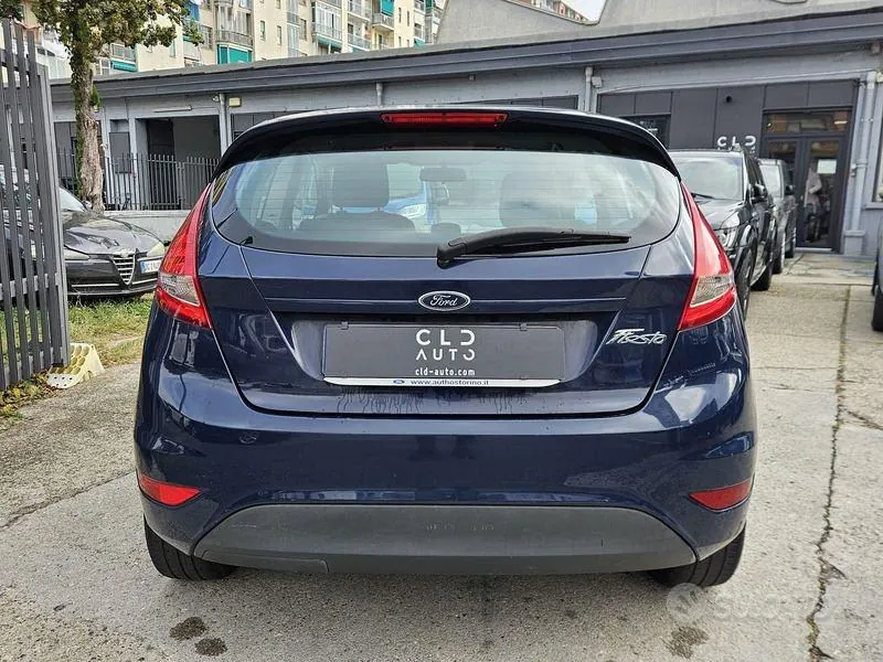 Ford Fiesta 2010 photo 4