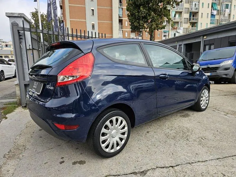 Ford Fiesta 2010 photo 3