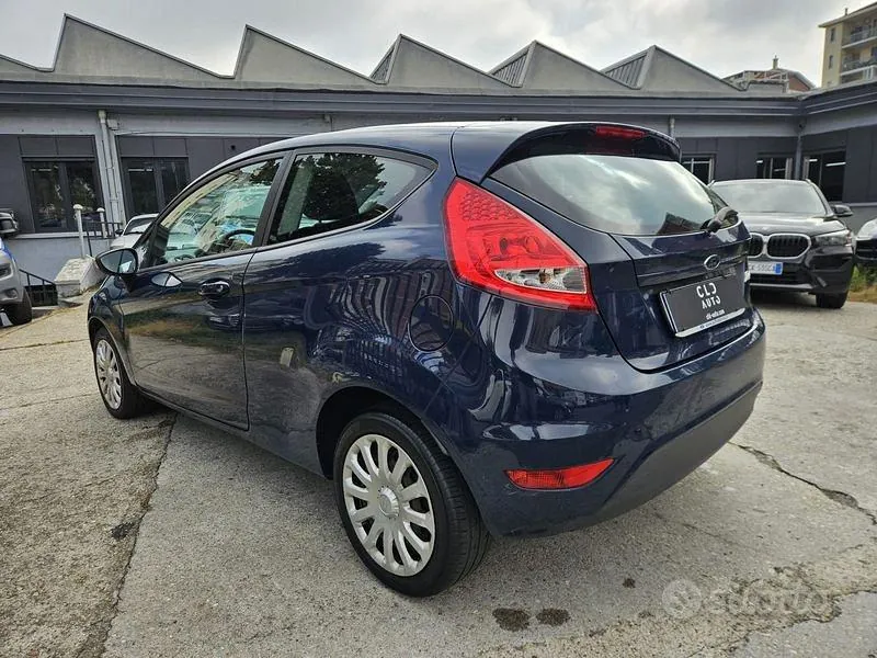 Ford Fiesta 2010 photo 5