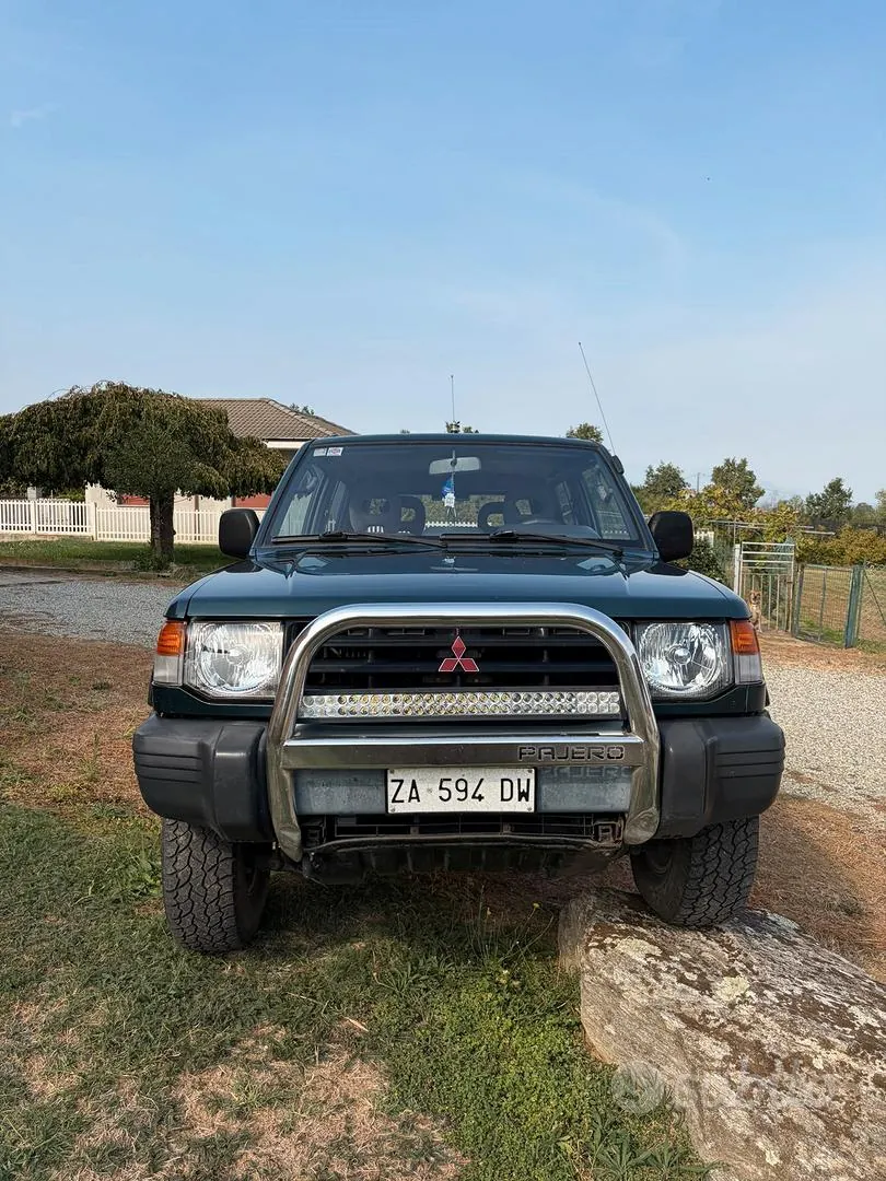 Mitsubishi Pajero 1998 photo 3