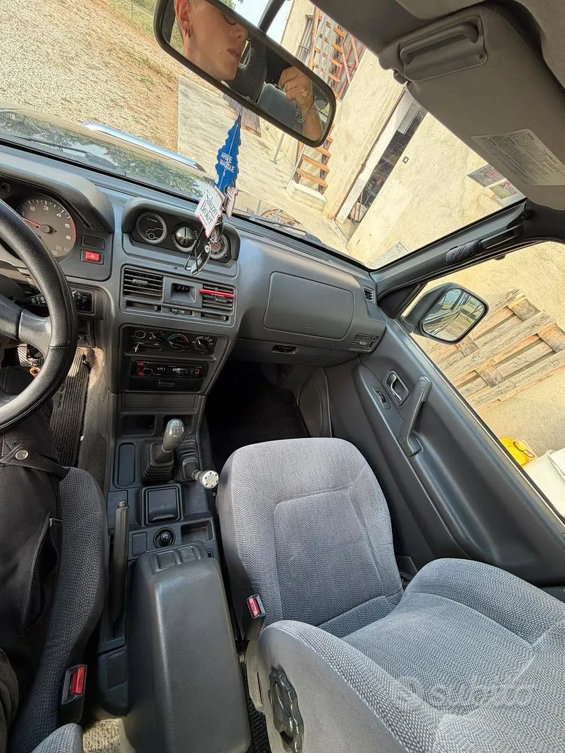 Mitsubishi Pajero 1998 photo 4