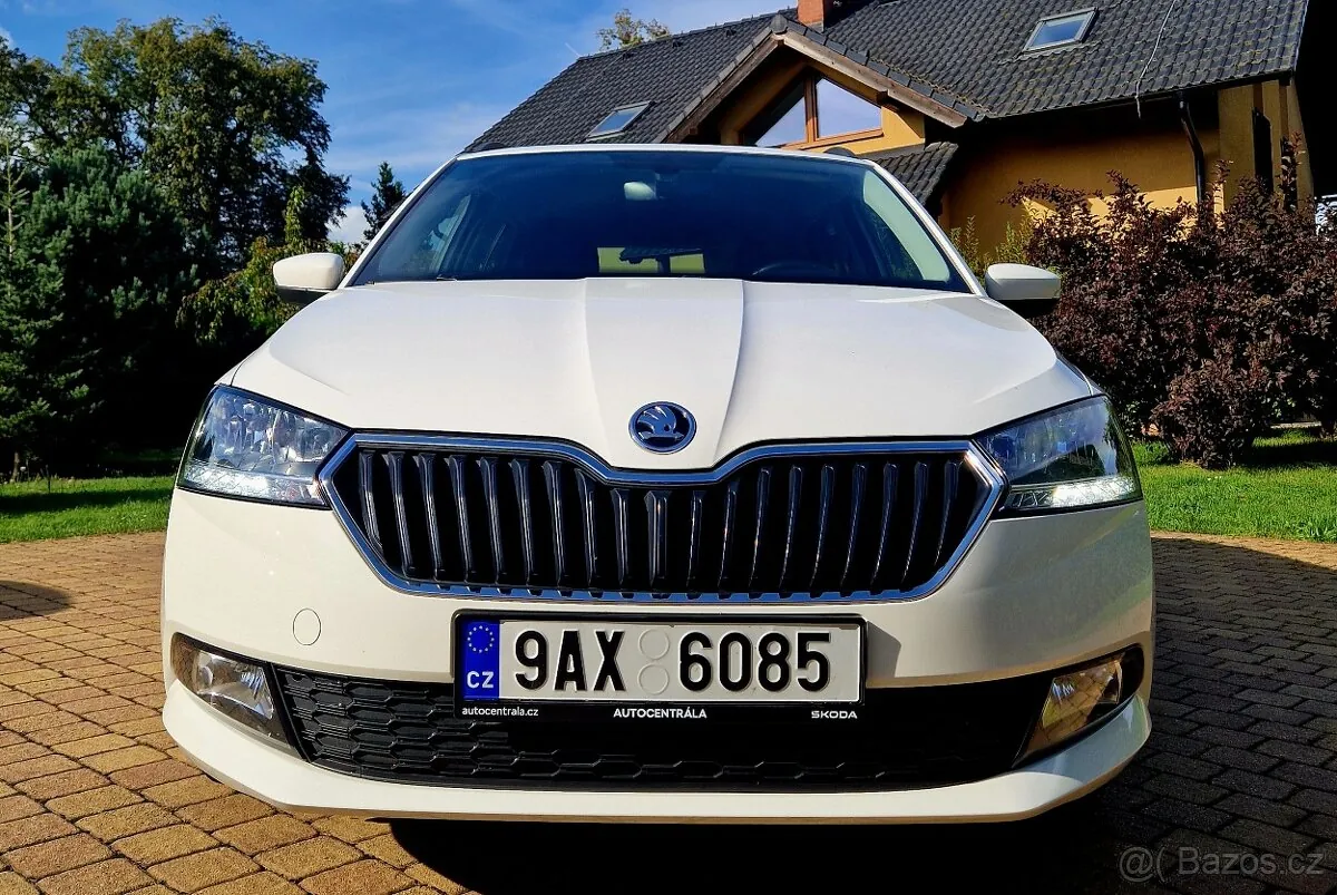Skoda Fabia 2023 photo 3