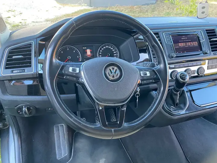 Volkswagen T6 Kombi 2018 photo 3