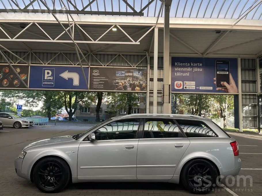 Audi A4 2004 photo 2