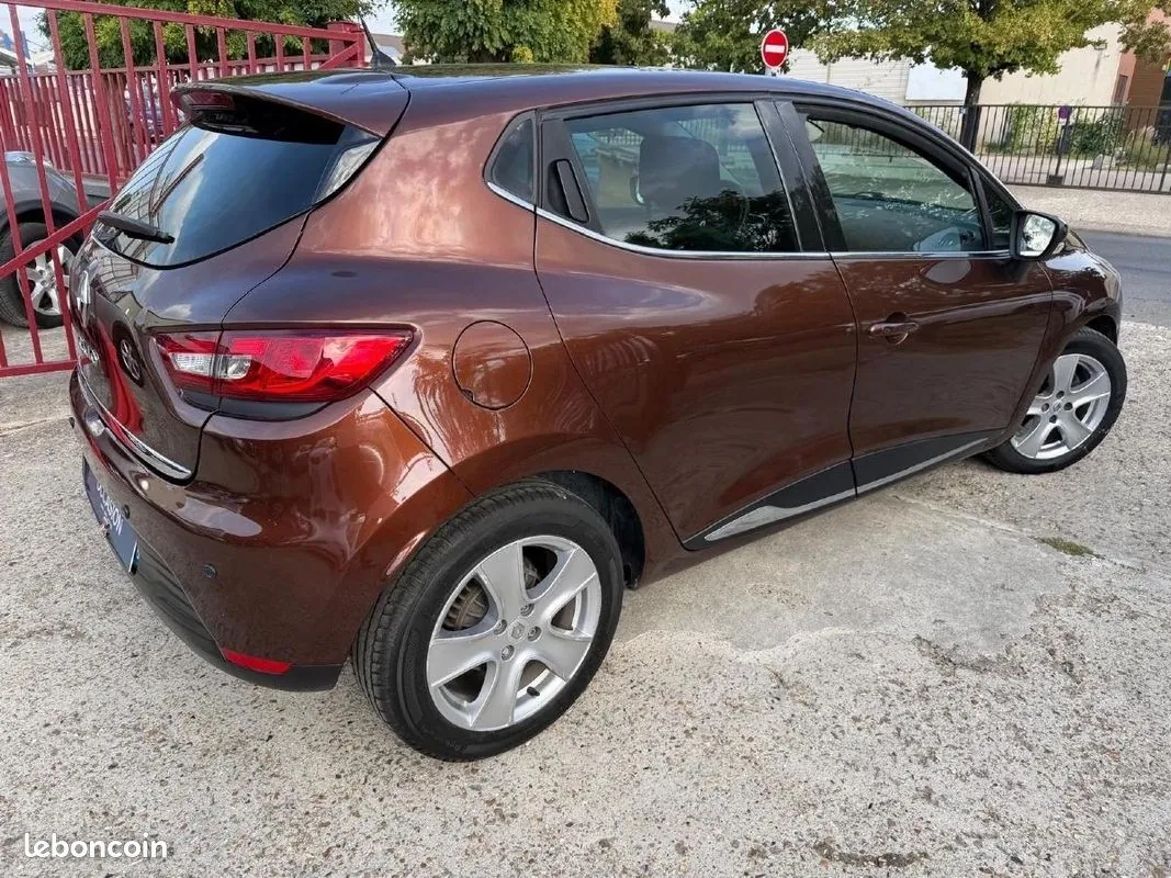 Renault Clio 2014 photo 3