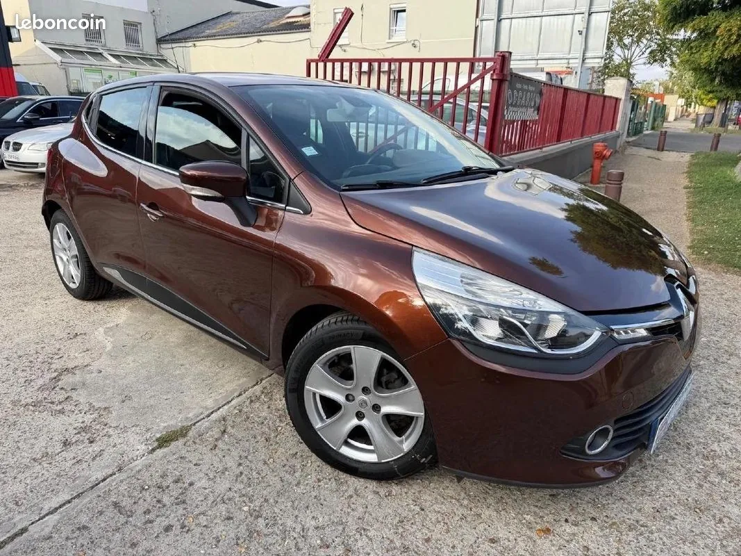Renault Clio 2014 photo 4