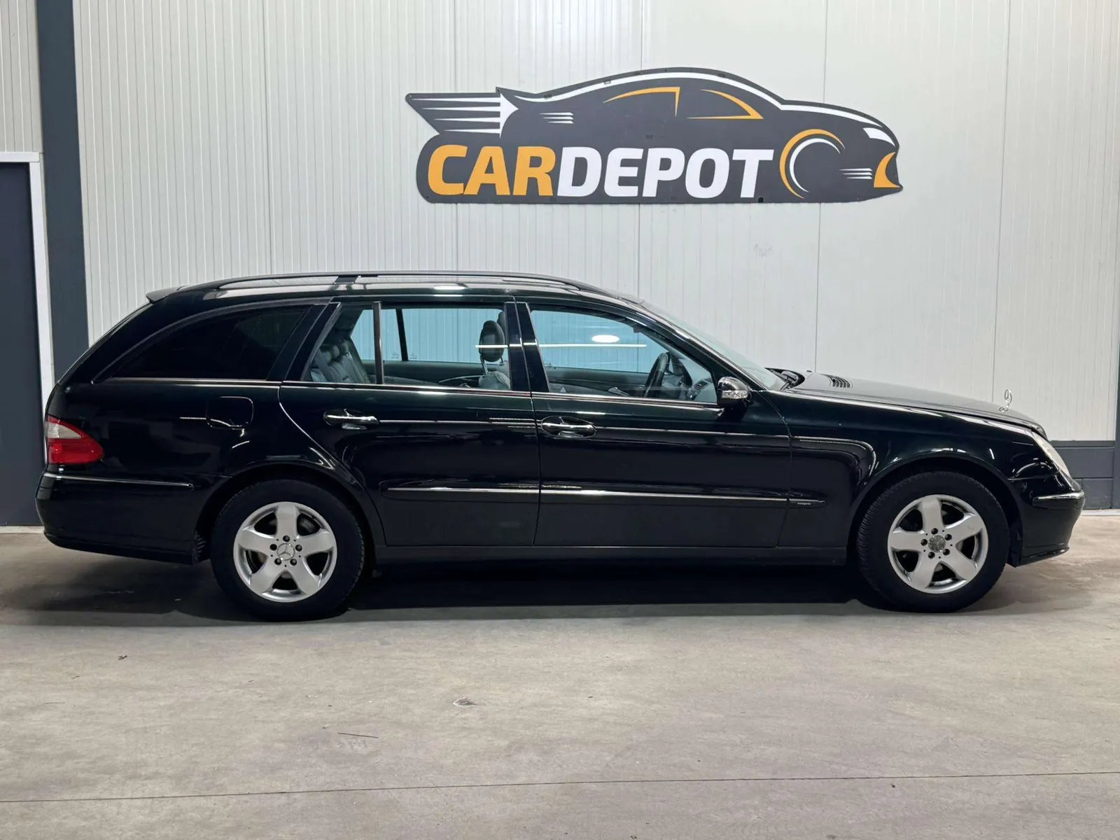 Mercedes-Benz E 320 2003 photo 4