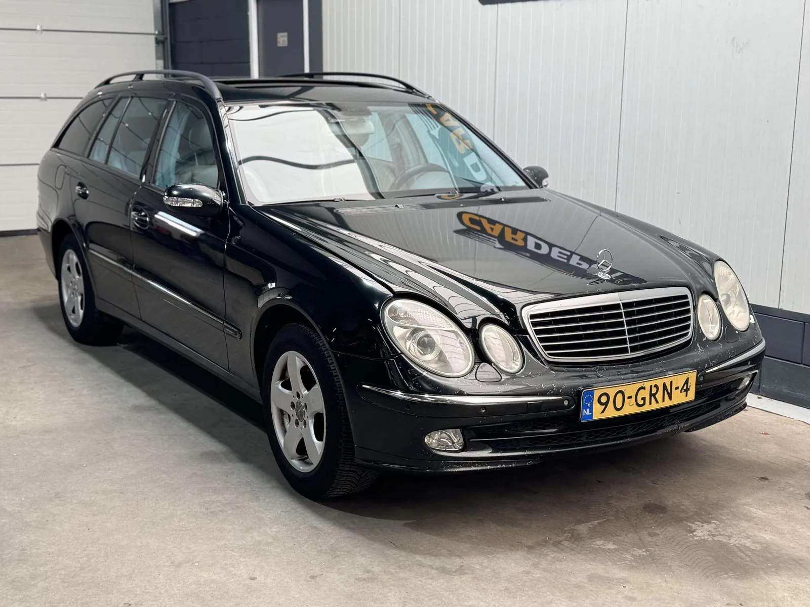 Mercedes-Benz E 320 2003 photo 3