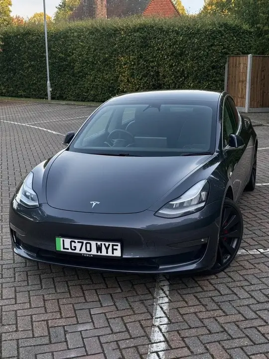 Tesla Model 3 2020 photo 3