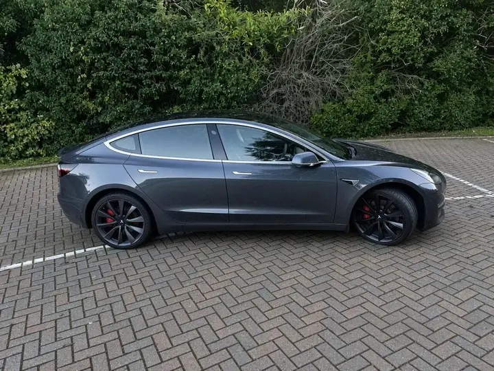 Tesla Model 3 2020 photo 5