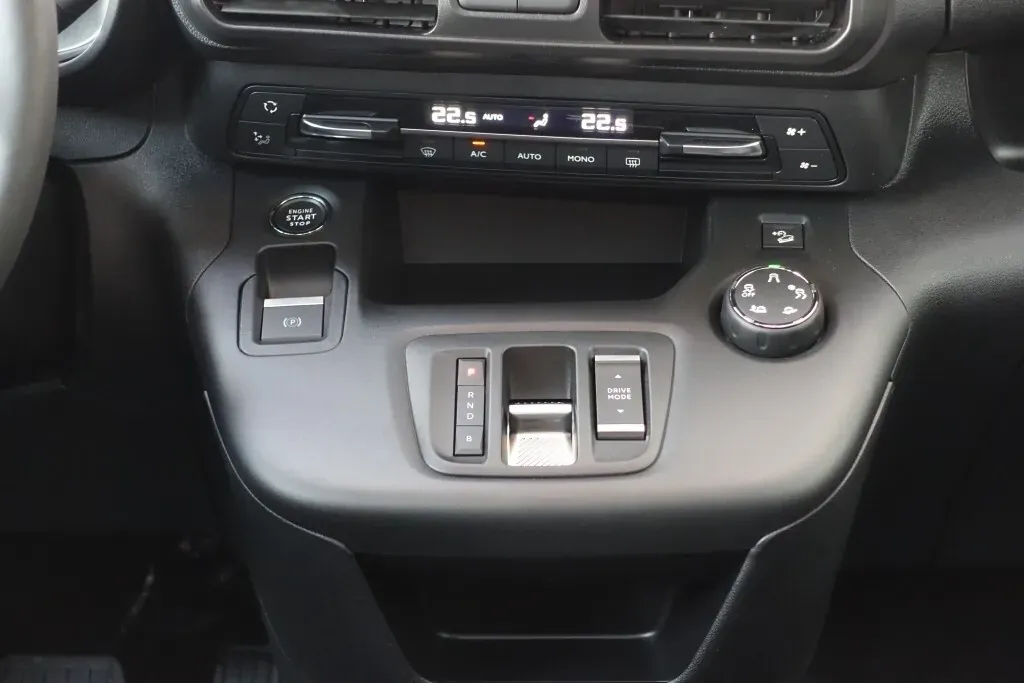 Opel Combo 2023 photo 3