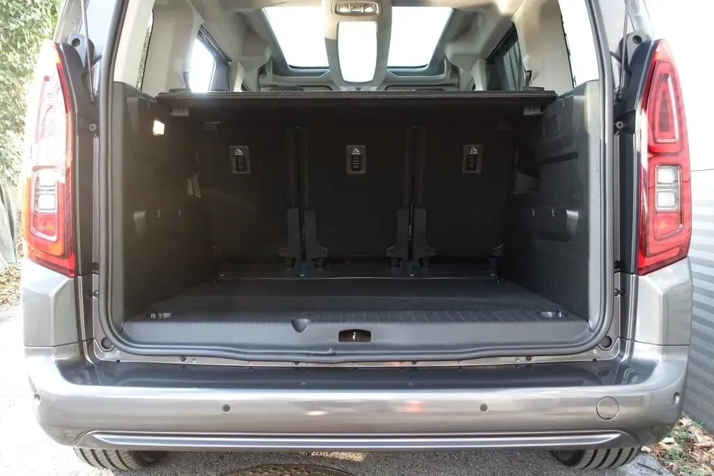 Opel Combo 2023 photo 2