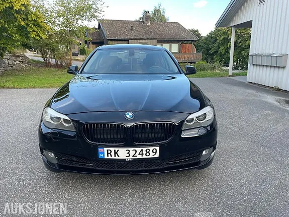 BMW 5Series 2011 photo 2